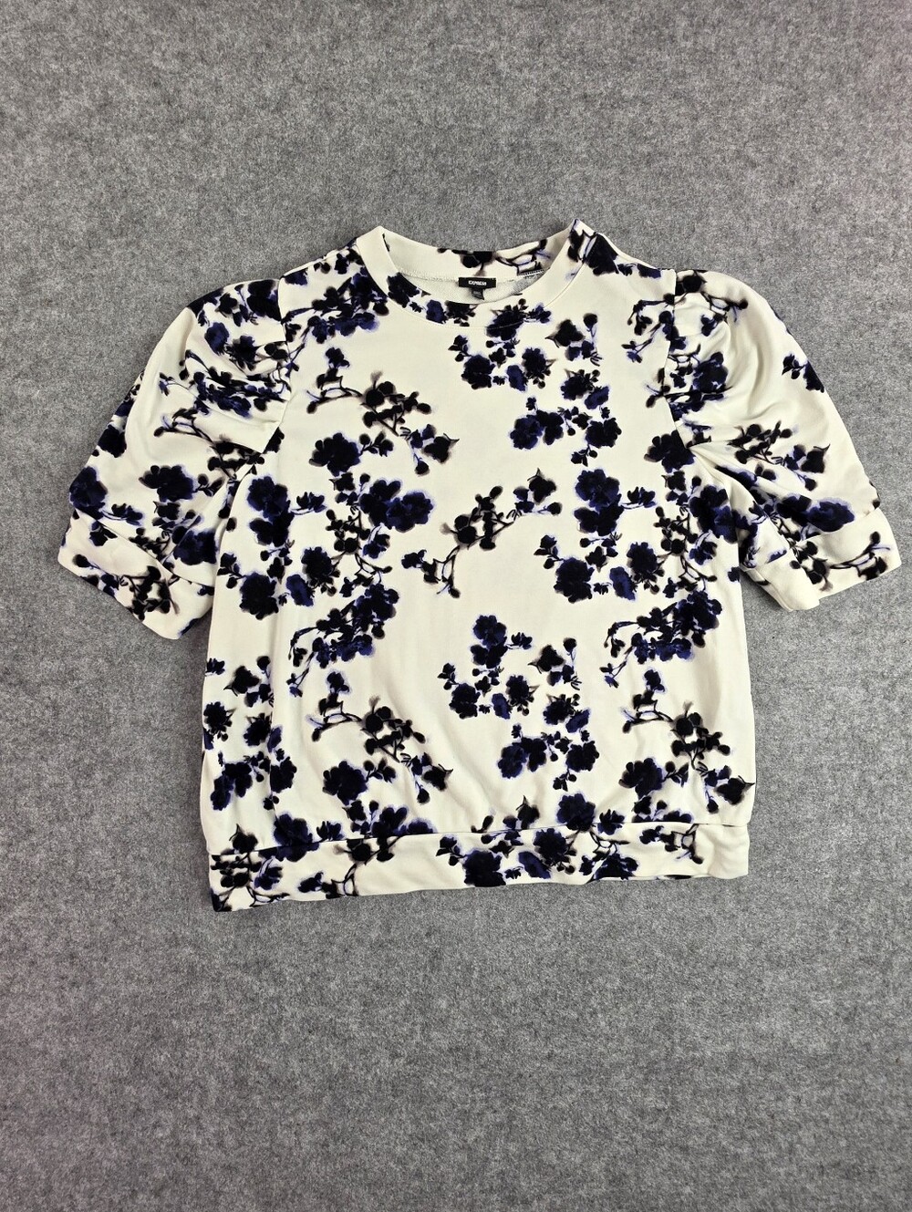 Express Cream‎ Short-Sleeve Top with Navy Floral Print Women's XL Shirt